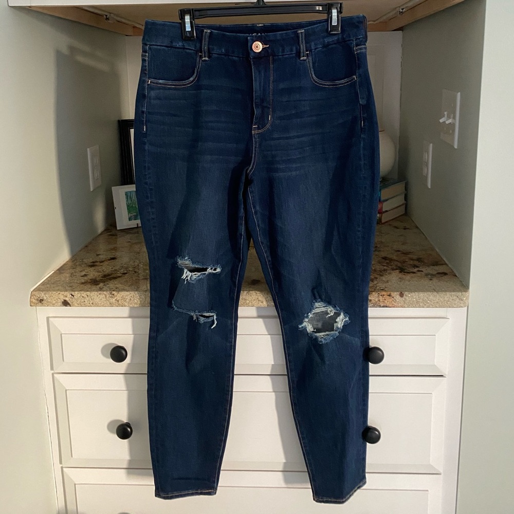 High waisted jeans